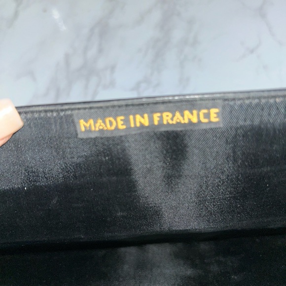 Gᴇɴᴜɪɴᴇ Lᴇᴀᴛʜᴇʀ | Dʀᴇssʏ Cʟᴜᴛᴄʜ (Mᴀᴅᴇ Iɴ Fʀᴀɴᴄᴇ) - Picture 5 of 9